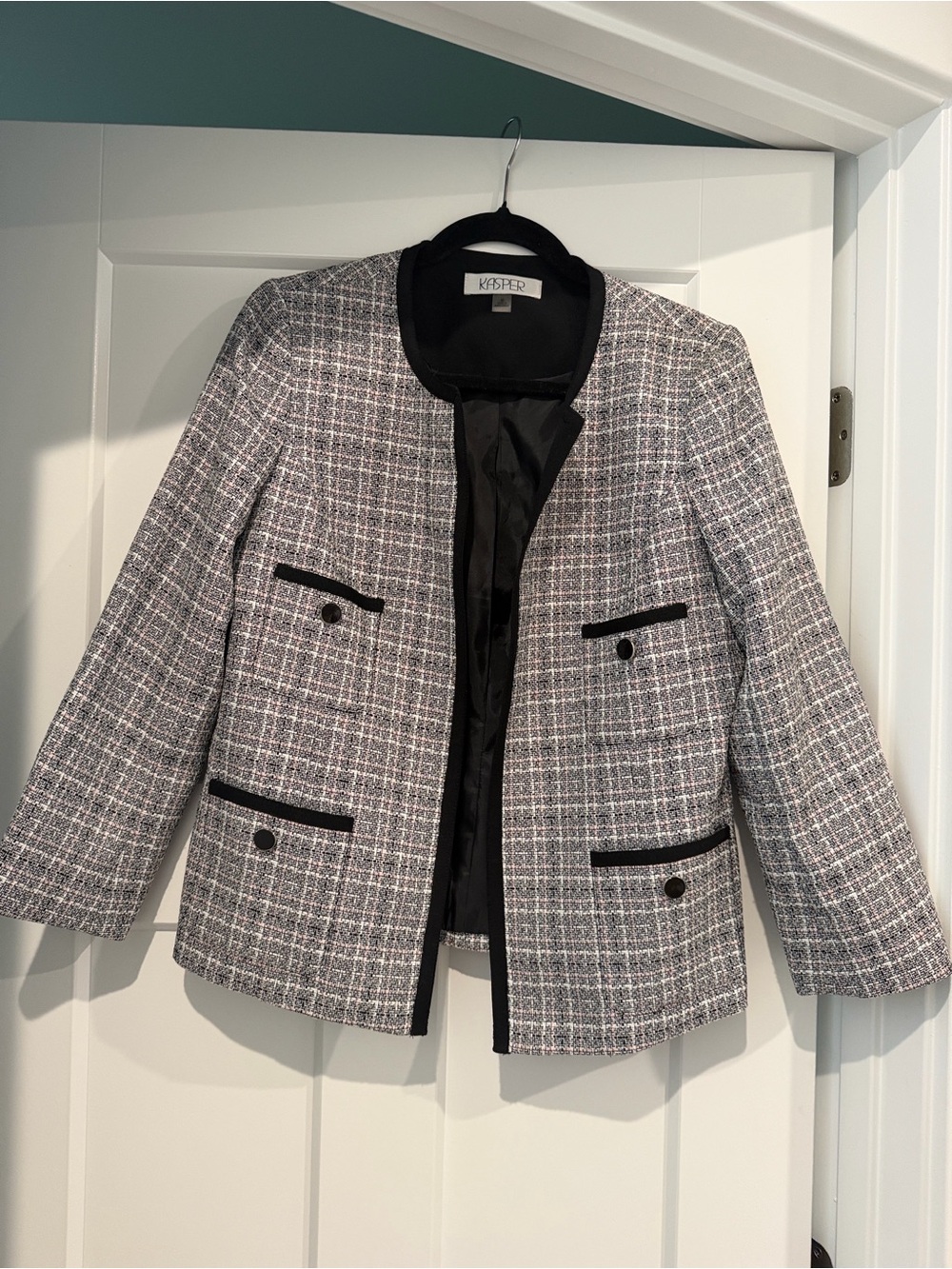 Size M Kasper Women's Black & White Tweed Jacket